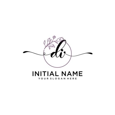 Bu set, çiçek çizimleri ve geometrik çerçeve altıgen ve kare ile birleştirilmiş lüks bir el yazısı tarzında iki hassas başlangıç logosuna sahiptir.