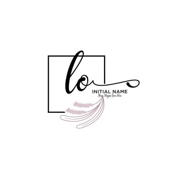 Geometrik Çerçeve ile El Yazısı: Çiçek Logosu LO