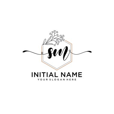 Geometrik Çerçeve ile El Yazısı Çiçek Logosu SM