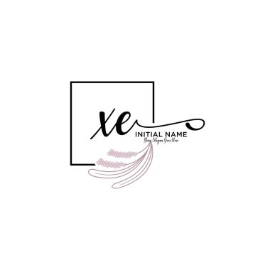 Geometrik Çerçeve ile El Yazısı Çiçek Baş Logosu XE