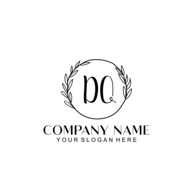 El yazısı DQ Baş harfleriyle Çiçek Monogram Logosu Seti
