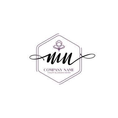 Çiçek ve Min ile Modern El Yazısı MN İlk Logo Şablonları