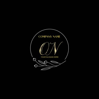 Çiçek ve Lüks Acc ile El Yazısıyla İlk Logo Şablonları