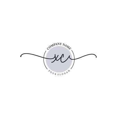 Çiçek ve Min ile Modern El Yazısı XC İlk Logo Şablonları