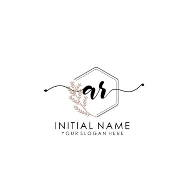 Botanik ve Minimalist Tasarımlı El Yazısıyla AR İlk Logosu