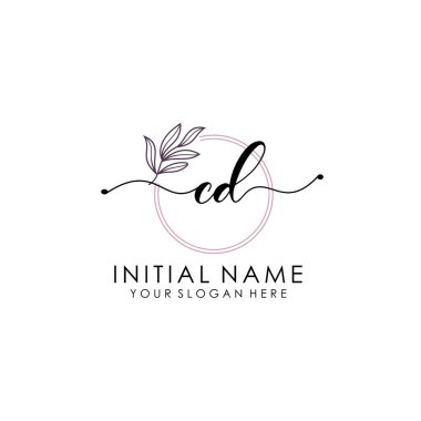 Botanik ve Minimalist Tasarımlı El Yazısı CD Logosu