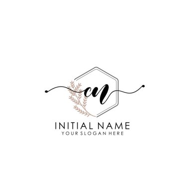 Botanik ve Minimalist Tasarımlı El Yazısıyla CN İlk Logosu