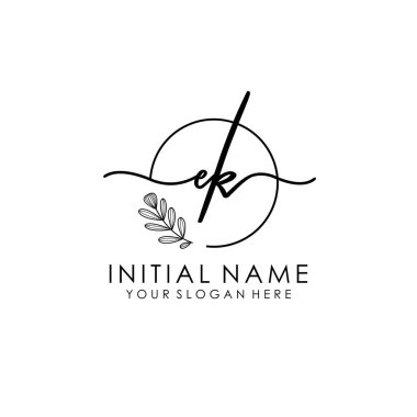 Botanik ve Minimalist Tasarımlı El Yazısıyla EK İlk Logosu