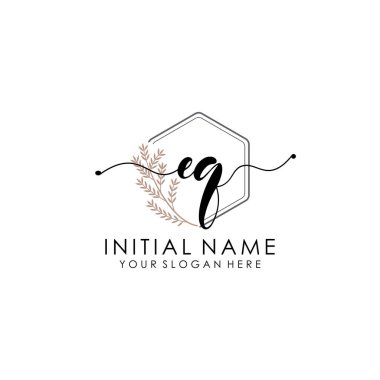Botanik ve Minimalist Tasarımlı El Yazısıyla EQ İlk Logosu