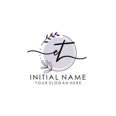 Botanik ve Minimalist Tasarımlı el yazısı ET İlk Logosu