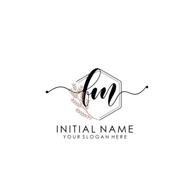 Botanik ve Minimalist Tasarımlı El Yazısıyla FM İlk Logosu