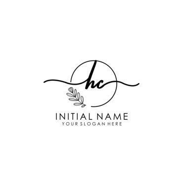 Botanik ve Minimalist Tasarımlı El Yazısıyla HC İlk Logosu