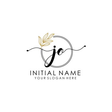 Botanik ve Minimalist Tasarımlı El Yazısıyla JO İlk Logosu