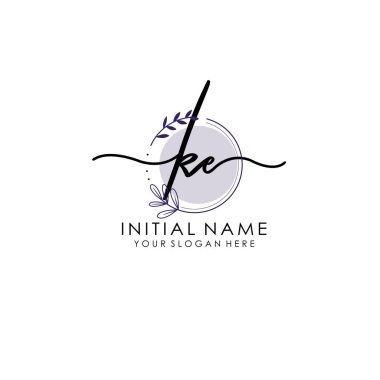Botanik ve Minimalist Tasarımlı el yazısı KE İlk Logosu