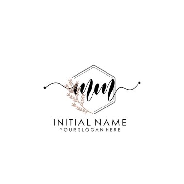 Botanik ve Minimalist Tasarımlı El Yazısıyla MM İlk Logosu