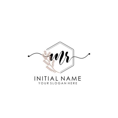 Botanik ve Minimalist Tasarımlı El Yazısıyla MR İlk Logosu