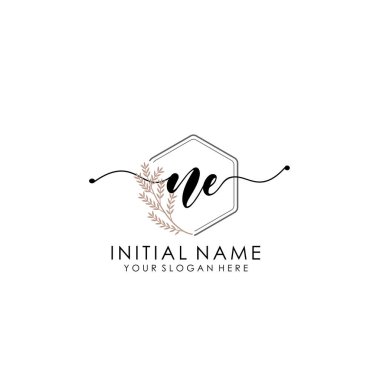 Botanik ve Minimalist Tasarımlı elle yazılmış NE İlk Logosu