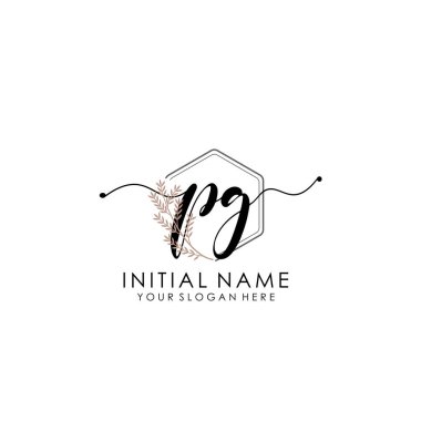 Botanik ve Minimalist Tasarımlı El Yazısıyla PG İlk Logosu