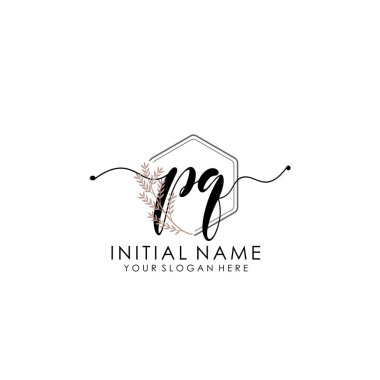 Botanik ve Minimalist Tasarımlı El Yazısıyla PQ İlk Logosu