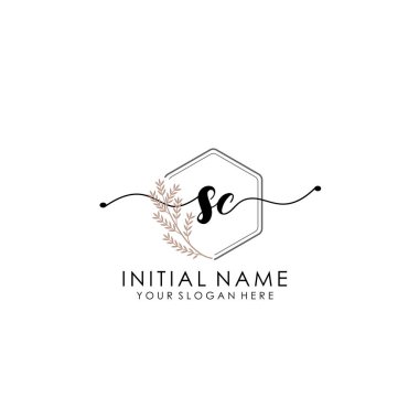 Botanik ve Minimalist Tasarımlı el yazısı SC İlk Logosu