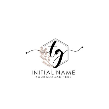 Botanik ve Minimalist Tasarımlı El Yazısıyla TG İlk Logosu