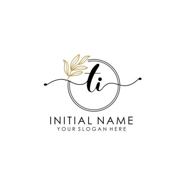 Botanik ve Minimalist Tasarımlı El Yazısıyla TI İlk Logosu