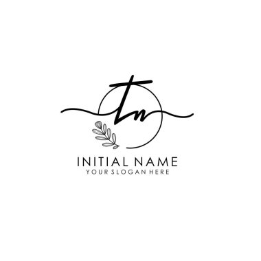 Botanik ve Minimalist Tasarımlı El Yazısıyla TN İlk Logosu