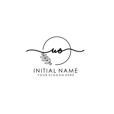 Botanik ve Minimalist Tasarımlı El Yazısıyla UO İlk Logosu