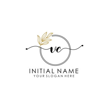 Botanik ve Minimalist Tasarımlı El Yazısıyla VK İlk Logosu