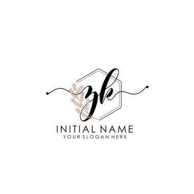 Botanik ve Minimalist Tasarımlı El Yazısıyla ZK İlk Logosu