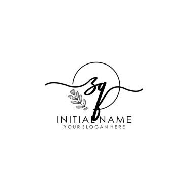 Botanik ve Minimalist Tasarımlı El Yazısıyla ZQ İlk Logosu