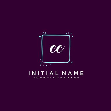 CC Monogramlı Modern Çiçek Baş Logosu