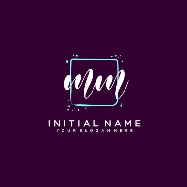 MM Monogramlı Modern Çiçek Baş Logosu