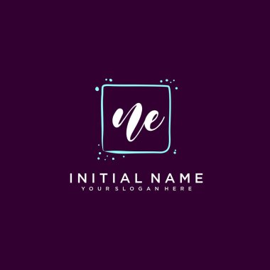 NE Monogramlı Modern Çiçek Baş Logosu