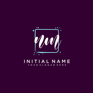NM Monogramlı Modern Çiçek Baş Logosu
