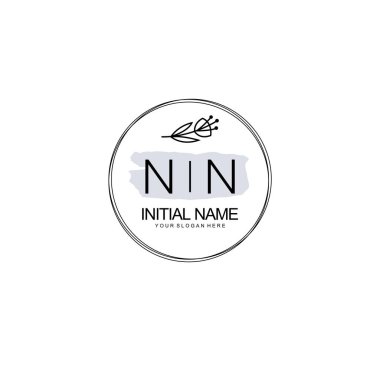 Kişisel ya da Marka İçin NN Minimal Çiçek Logosu Koleksiyonu