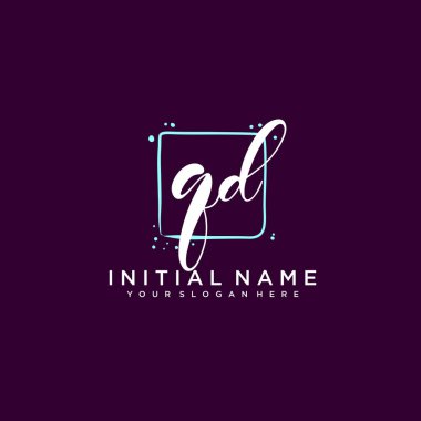 QD Monogramlı Modern Çiçek Baş Logosu