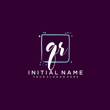 QR Monogramlı Modern Çiçek Baş Logosu