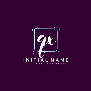 QX Monogramlı Modern Çiçek Baş Logosu