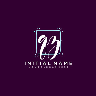 QZ Monogramlı Modern Çiçek Baş Logosu