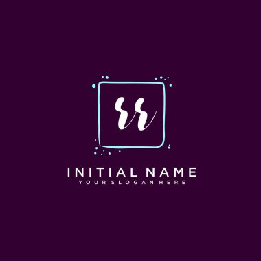 RR Monogramlı Modern Çiçek Baş Logosu