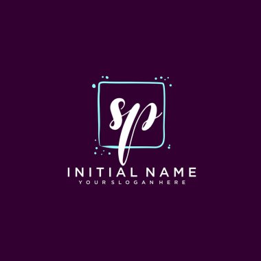 SP Monogramlı Modern Çiçek Baş Logosu