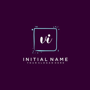 VI Monogramlı Modern Çiçek Baş Logosu