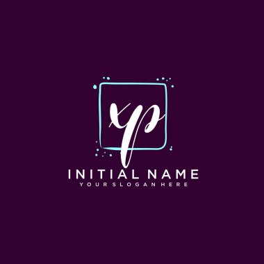 XP Monogramlı Modern Çiçek Baş Logosu