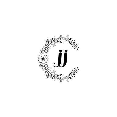 Çiçek Monogramı JJ Koleksiyonu Tasarladı