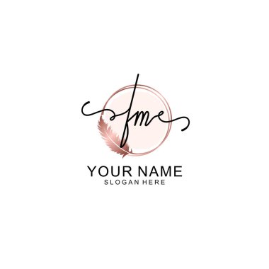 Çember ve Tüy Elementleri ile El Yazısıyla FM İlk Logosu