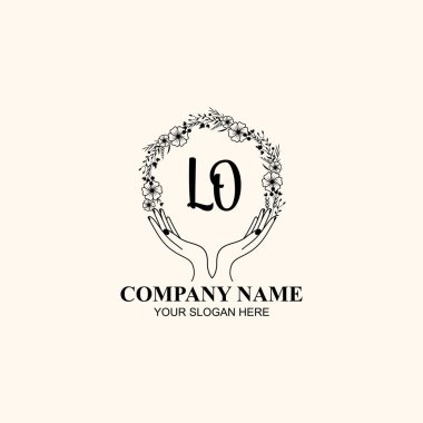 Çiçek El Yazısı Doğa ve El Elementleri ile İlk Logo LO