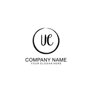 Çember ve Tüy Elementleri ile El Yazısıyla UC İlk Logosu