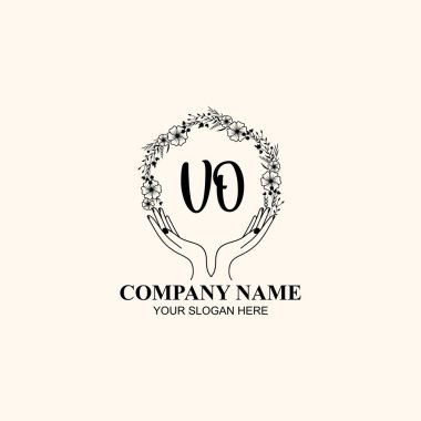 Çiçek El Yazısı Doğa ve El Elementleri ile İlk Logo VO