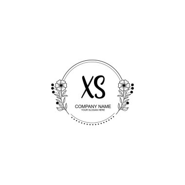 Minimalist El Çizimi XS Çiçek ve El Elementleri ile İlk Logo